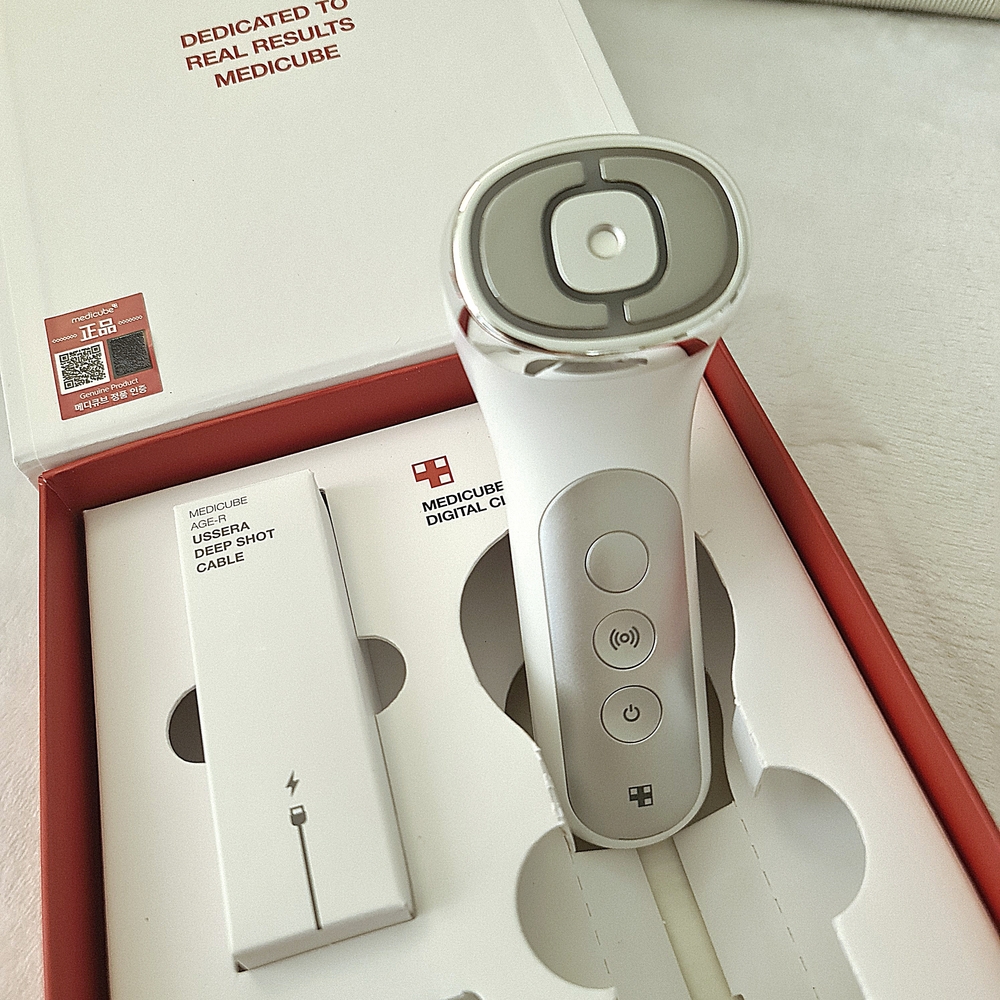 Medicube AGE-R USSERA DEEP SHOT Home Skin Care Device